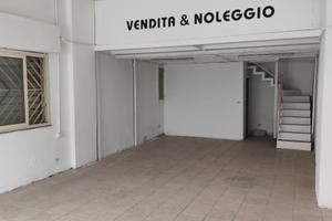 Magazzino commerciale PREZZO RIBASSATO