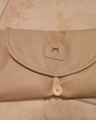 Fasciatoio pieghevole Mayoral.  Comodo e pratico d