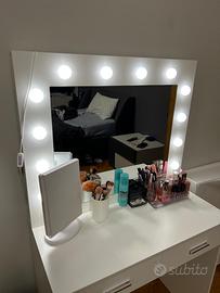 Postazione make up toeletta