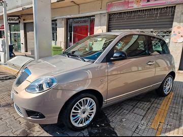 Lancia Ypsilon 2011  KM 83.000