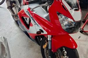 honda cbr 929cc