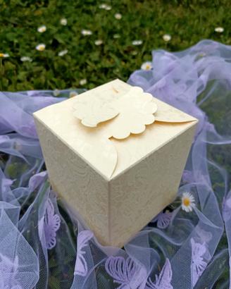 33 scatole per bomboniere h9x8x8 cm