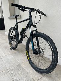 MTB Focus tg L cambio Deore forcella RockShox Judy