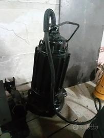 pompa sommersa per acque reflue fanghi fognature 