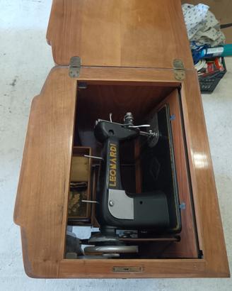 Mobile macchina da cucire