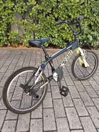 bicicletta BMX