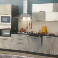 Cucina nuova con elettrodomestici 360 cm