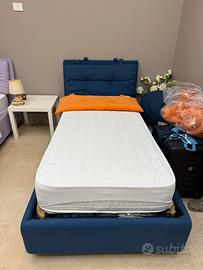 COPPIA DI LETTI CON MATERASSI