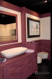 Boiserie in legno amaranto