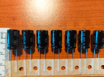Condensatori elettrolitici 470uF 16V