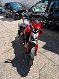Ducati hypermotard 821