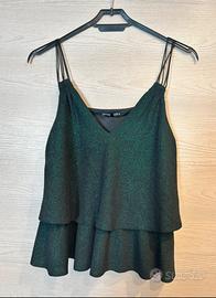 Top Zara lucido verde smeraldo con volant