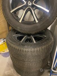 Cerchi da 16 e gomme CAPTUR 205/60/16