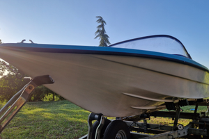 Motoscafo - barca con carrello