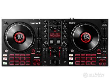 NUMARK MixTrack Platinum FX
