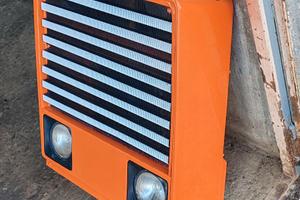 Cofano per trattore Fiat