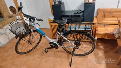 Bicicletta pedalata assistita elettrica