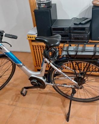 Bicicletta pedalata assistita elettrica