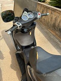Beverly 125 