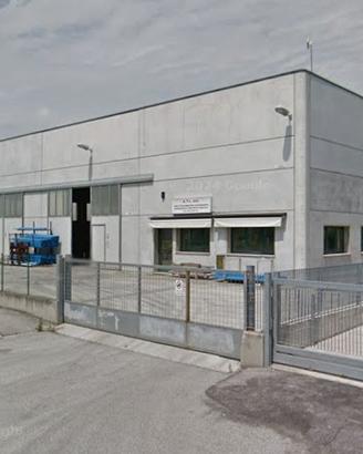 CAPANNONE SINGOLO CON SCOPERTO PERTINENZIALE