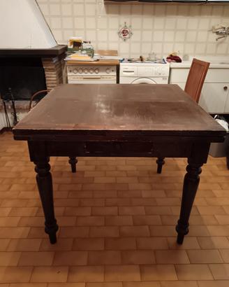 Tavolo romagnolo antico in legno allungabile