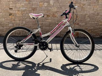 BICICLETTA MOUNTAIN BIKE