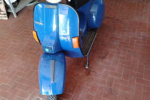 Vespa p125x