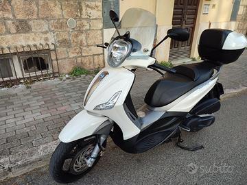 Piaggio Beverly 350