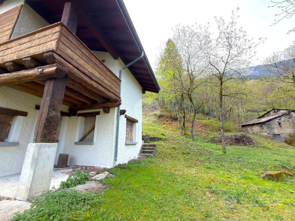 VILLA SINGOLA A CAIOLO - Vista 4