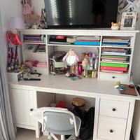 Scrivania Ikea modello Hemnes
