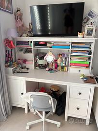 Scrivania Ikea modello Hemnes