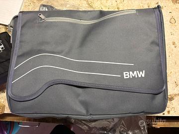 Kit originale BMW Car Care (2 borse + 1 emergenza)