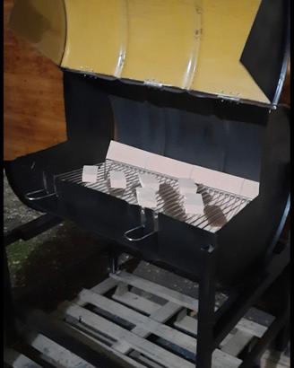 Barbecue Artigianale con ruote