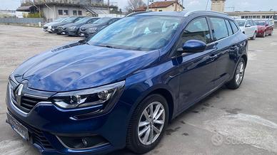 Renault Megane Mégane Sporter Blue dCi 115 CV EDC 