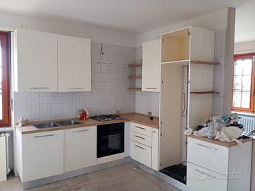 cucina, salotto , camera letto buon prezzo 