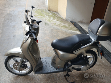 Scooter scarabeo 50