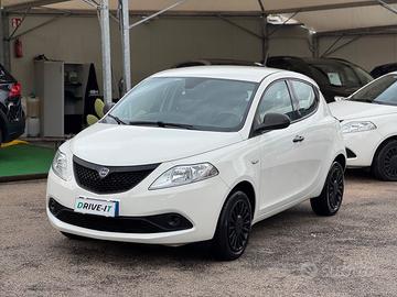 Lancia Ypsilon 1.0 FireFly 5 porte S&S Hybrid Ecoc