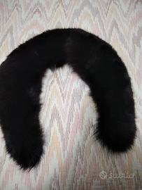 Collo di pelliccia di volpe nera