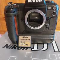 NIKON D1