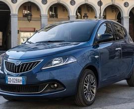 Lancia Ypsilon 1.0 Hybrid Ecochic Gold NOLEGGIO