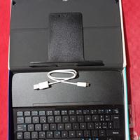 Custodia con tastiera tablet