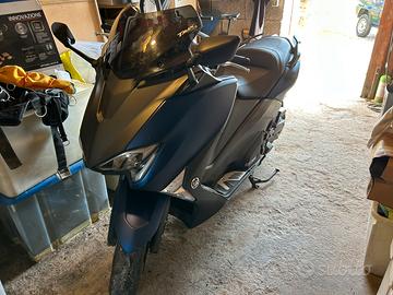 Yamaha T-Max 530