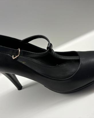 Scarpe modello Charleston, nere,