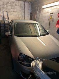 Golf TSI 1400 benzina  euro 4  turbo