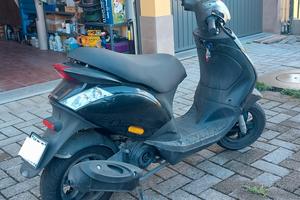 ciclomotore Piaggio Zip 4t