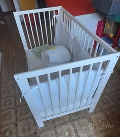 Lettino IKEA GULLIVER bianco + Materasso, Cuscino
