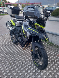 Benelli trk 702 x
