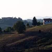 Azienda agricola con casale e terreno di 28,5 Ha