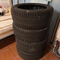 Pirelli Sottozero 3 - 235/45 R18 94V