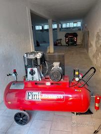 COMPRESSORE PRATICAMENTE NUOVO